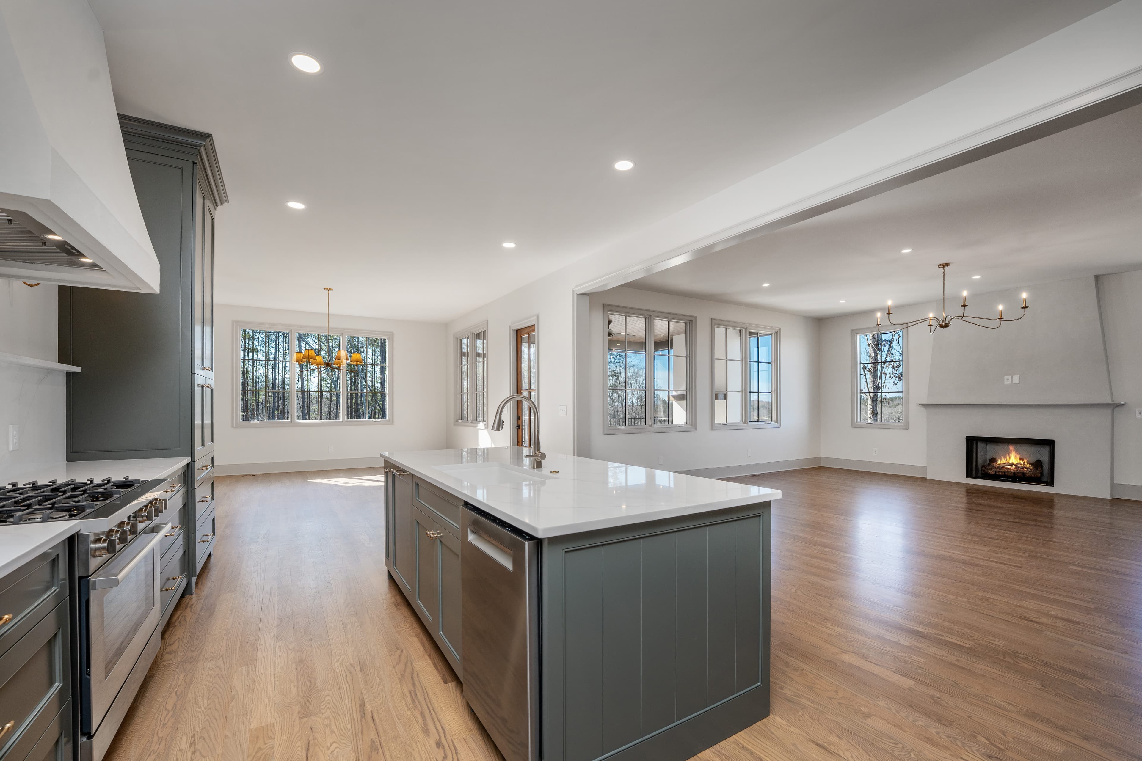 The Kitchen & Living 2