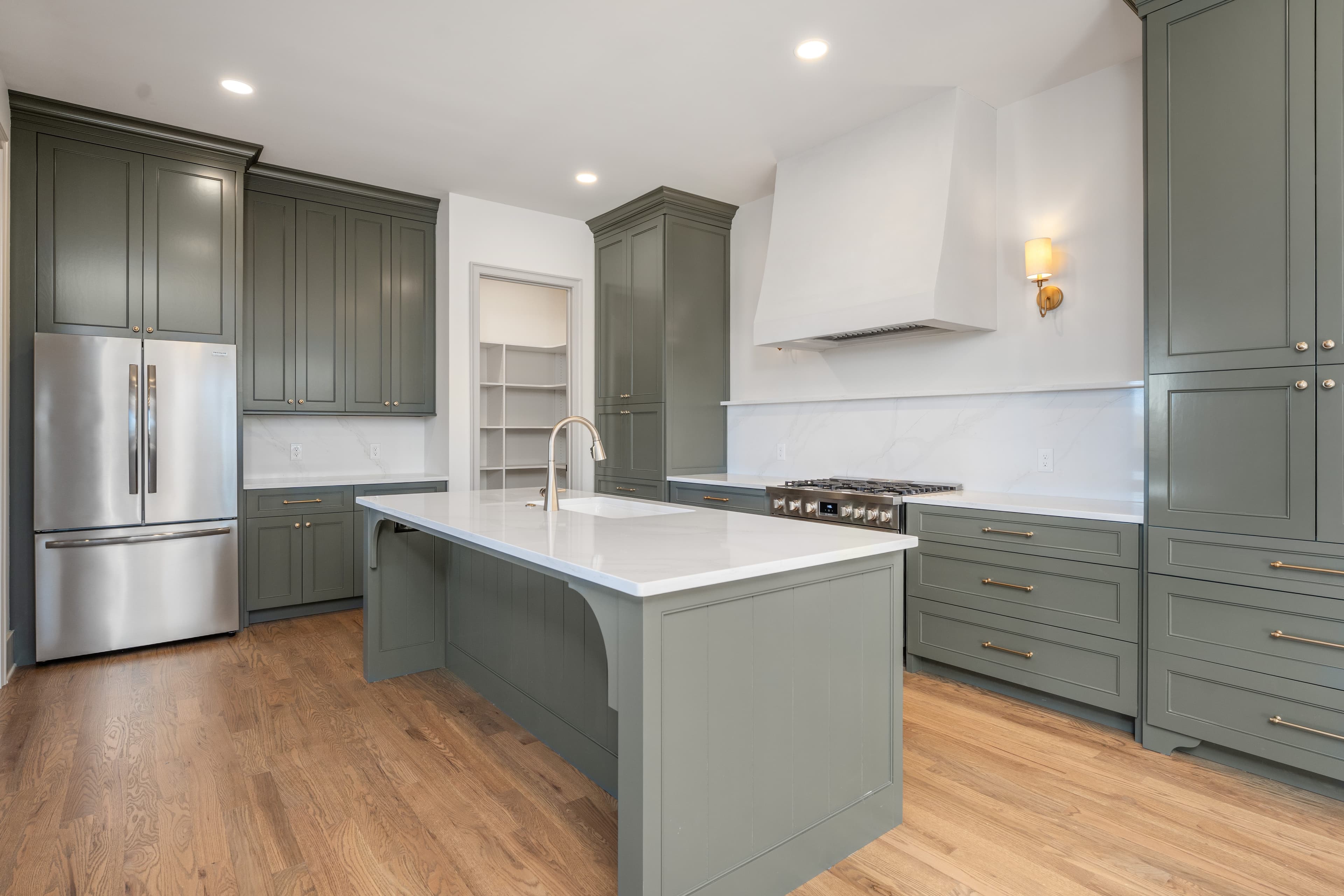 The Kitchen & Living 4